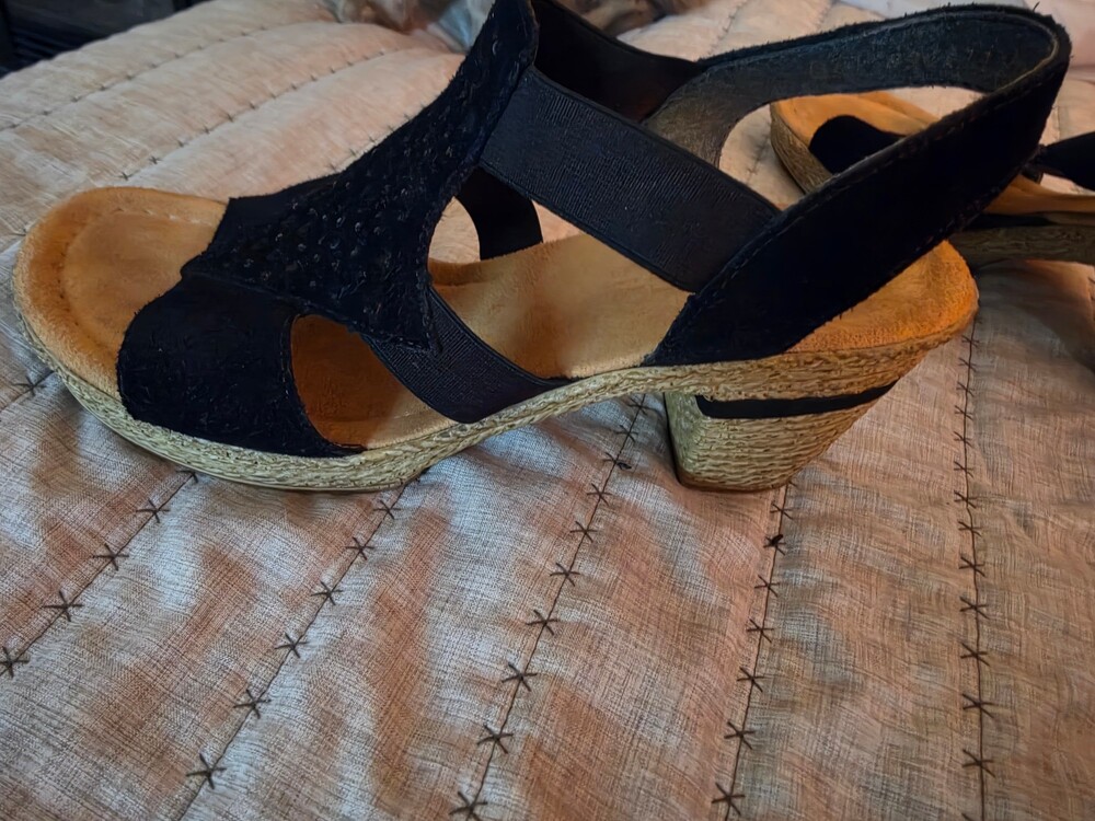 Clarks Black Suede Wedge Sandals Size 8 Cork Platform Heel